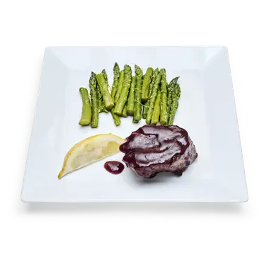 Filetto di Manzo con Asparagi e Verdure grigliate